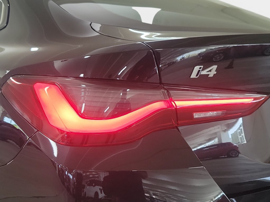 Used 2024 BMW i4 eDrive35 w/ M Sport Package RWD image 33