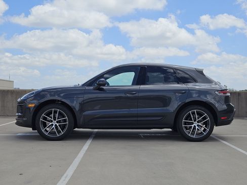Certified 2026 Porsche Macan AWD/4WD image 2