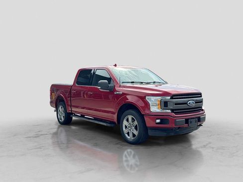Used 2018 Ford F150 XLT w/ Equipment Group 302A Luxury AWD/4WD image 8