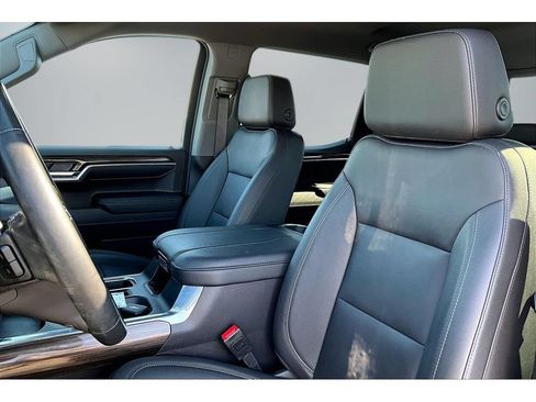 Used 2024 Chevrolet Silverado 1500 LT Trail Boss w/ LT Trail Boss Premium Package AWD/4WD image 22