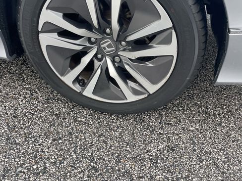 Used 2019 Honda Accord EX-L image 12