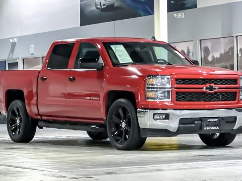 Used 2015 Chevrolet Silverado 1500 LT w/ Rally 2 Edition image 5