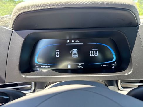 Certified 2025 Hyundai Elantra Sport FWD image 20
