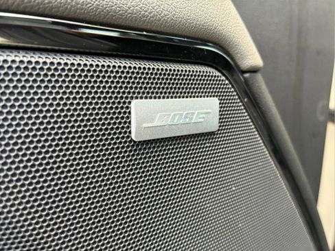 Used 2022 Chevrolet Silverado 1500 ZR2 w/ Technology Package image 28