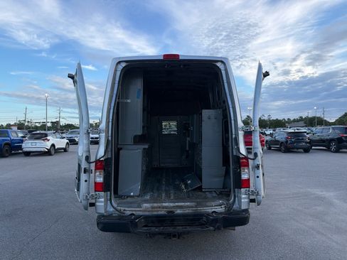 Used 2020 Nissan NV 2500 S RWD image 5