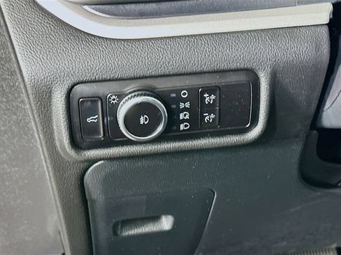 Certified 2023 Ford Explorer XLT w/ Equipment Group 202A AWD/4WD image 15