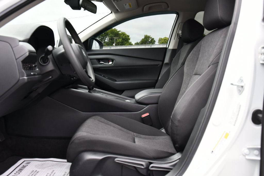 Used 2023 Honda Accord LX image 16