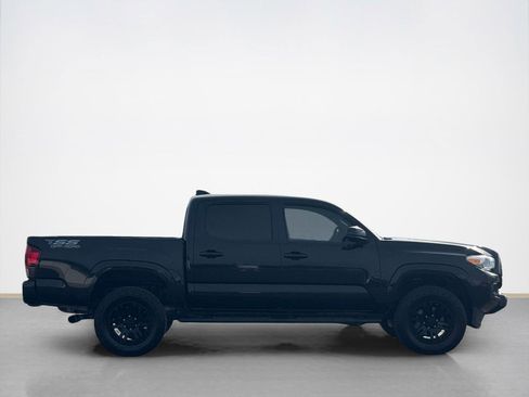 Used 2021 Toyota Tacoma SR w/ SR Convenience Package image 10