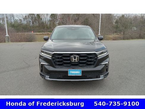 Used 2025 Honda Pilot EX-L image 2