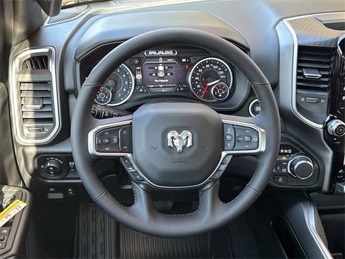 New 2026 RAM 1500 4x4 Crew Cab image 17