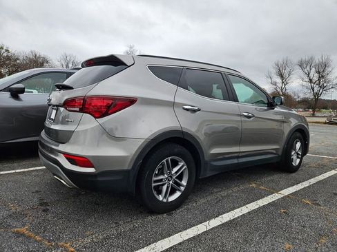 Used 2018 Hyundai Santa Fe Sport image 6