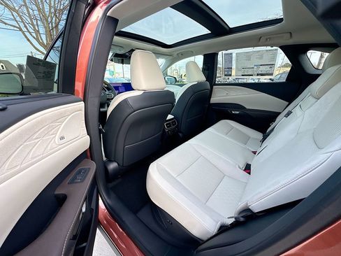 New 2026 Lexus RX 350 w/ Luxury Package image 32