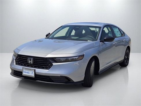 New 2025 Honda Accord SE image 8