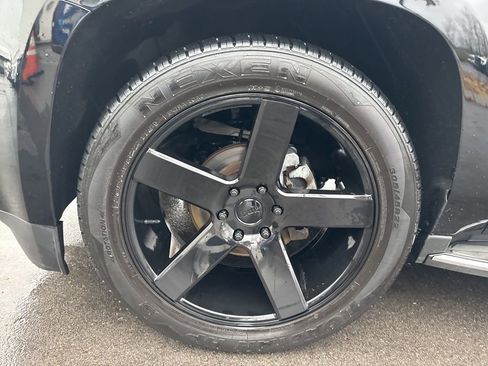 Used 2015 GMC Yukon XL SLT w/ Open Road Package image 32