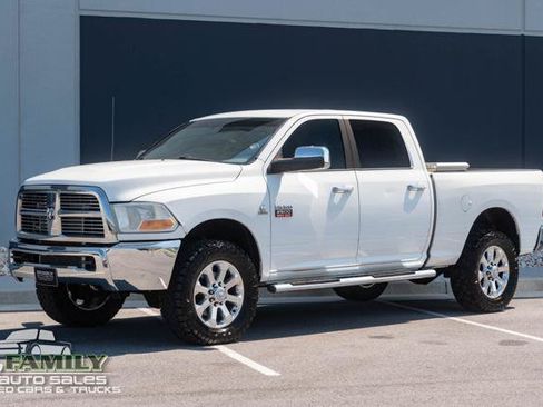 Used 2010 Dodge Ram 2500 Truck SLT AWD/4WD image 2