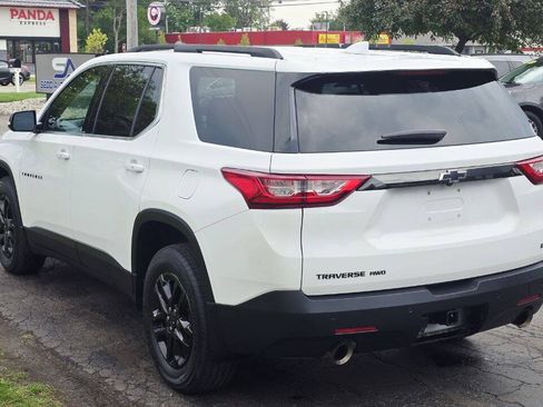 Used 2019 Chevrolet Traverse LT w/ LPO, Blackout Package AWD/4WD image 4