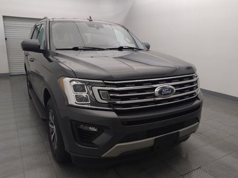 Used 2020 Ford Expedition XLT image 13
