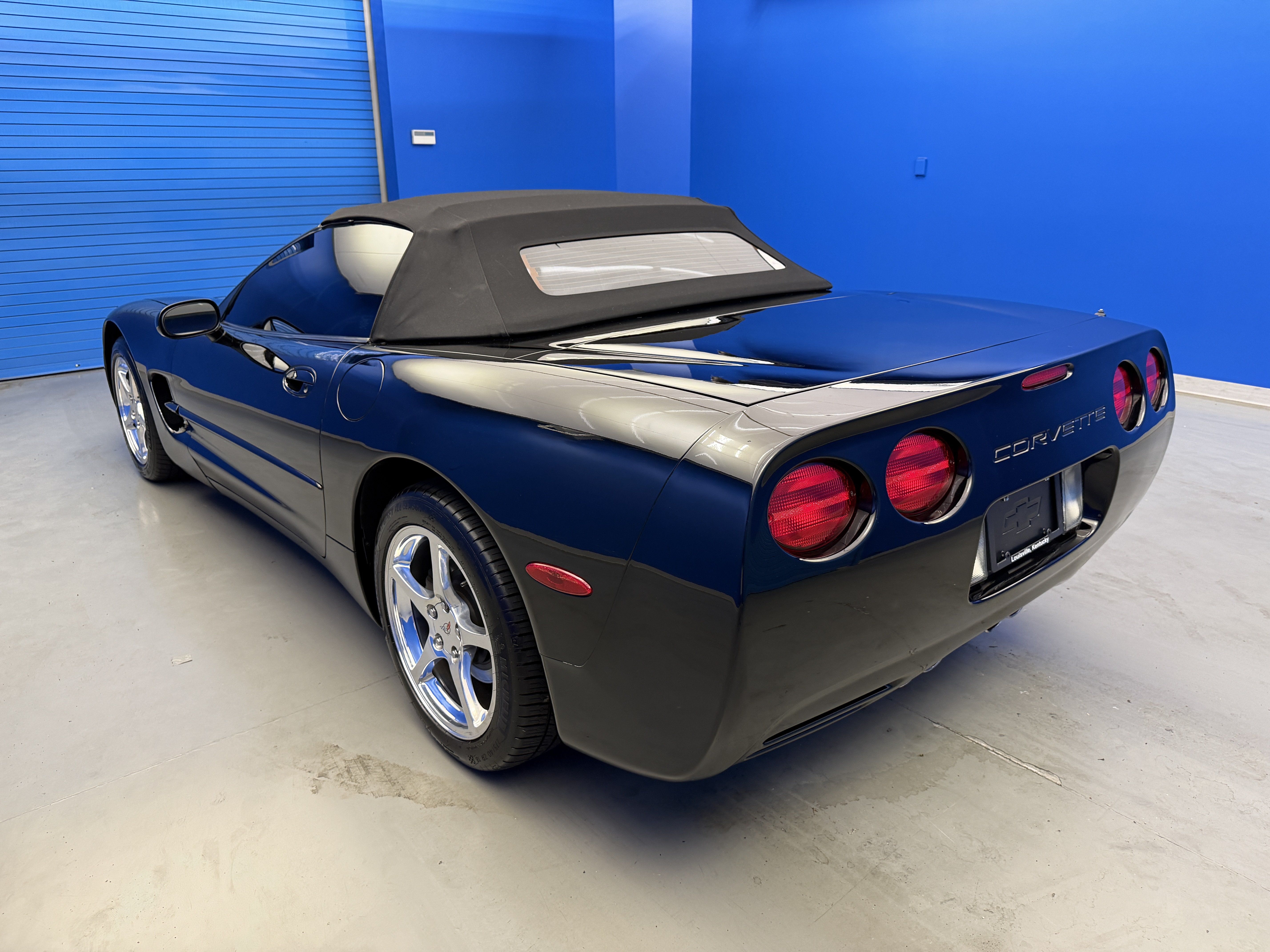 Used 2003 Chevrolet Corvette Convertible w/ Preferred Equipment Group1 RWD image 5