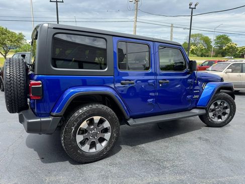 Used 2020 Jeep Wrangler Unlimited Sahara AWD/4WD image 7