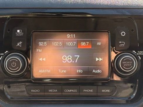 Used 2018 RAM ProMaster 2500 w/ Interior Convenience Group image 27