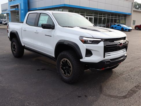 New 2025 Chevrolet Colorado ZR2 w/ Technology Package image 2