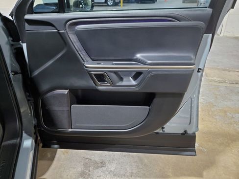 Used 2024 Rivian R1S Adventure AWD/4WD image 36