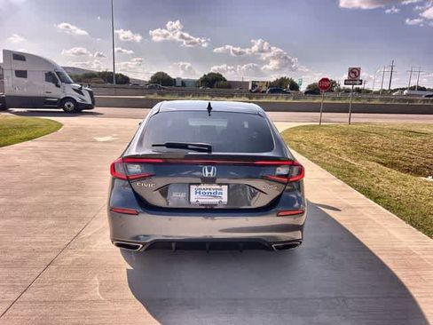Used 2023 Honda Civic Sport Touring image 6