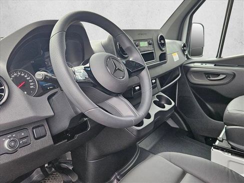 New 2026 Mercedes-Benz Sprinter 2500 image 3