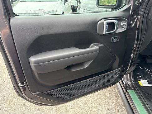 New 2026 Jeep Wrangler Unlimited Sport AWD/4WD image 18