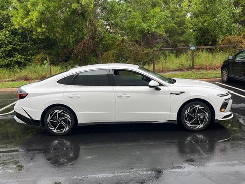 Used 2026 Hyundai Sonata SEL FWD image 8