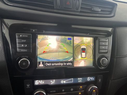 Used 2019 Nissan Rogue SV w/ Premium Package AWD/4WD image 67
