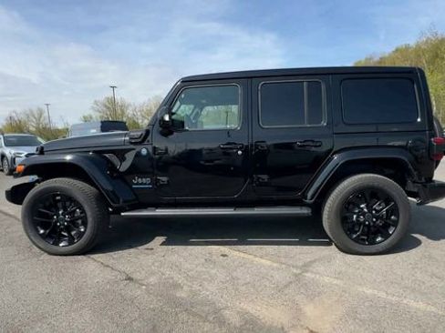Used 2024 Jeep Wrangler High Altitude AWD/4WD image 5
