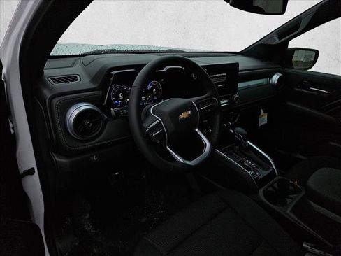 New 2026 Chevrolet Colorado LT image 3