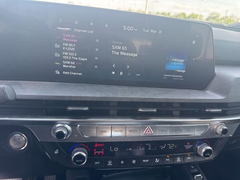 Used 2023 Kia Telluride EX X-Line image 12