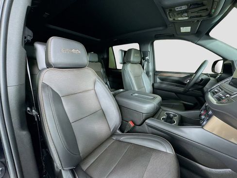 Used 2023 Chevrolet Tahoe High Country image 32