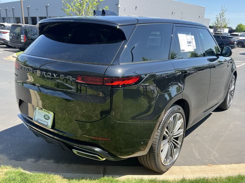 New 2026 Land Rover Range Rover Sport Dynamic SE AWD/4WD image 7
