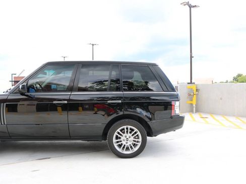 Used 2010 Land Rover Range Rover HSE AWD/4WD image 59