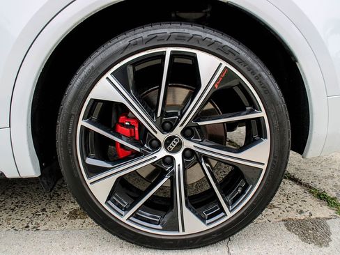 Used 2021 Audi SQ5 Premium Plus w/ Premium Plus Package image 46