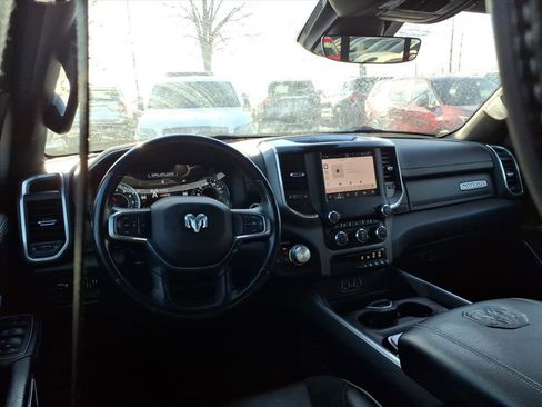 Used 2022 RAM 1500 Laramie w/ Sport Appearance Package image 9