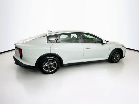 Used 2025 Kia K4 LXS image 10