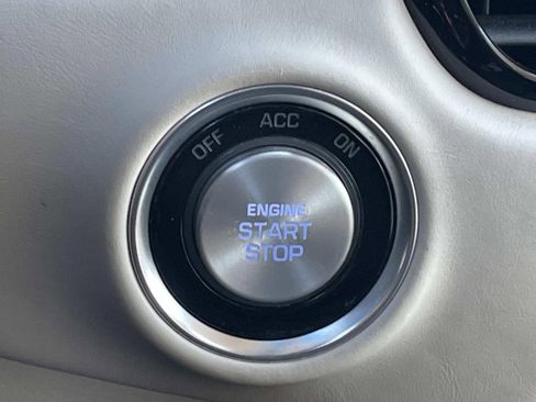 Used 2017 Genesis G90 3.3T Premium image 27