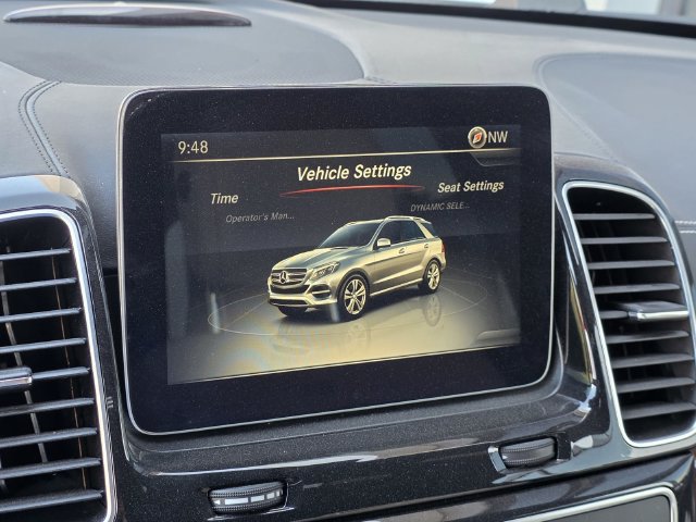 Used 2017 Mercedes-Benz GLE 400 4MATIC image 24