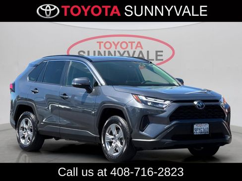 Used 2024 Toyota RAV4 LE AWD/4WD image 11