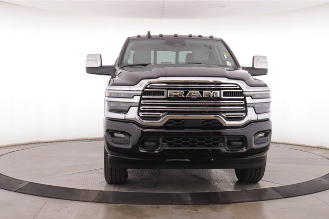 Used 2025 RAM 2500 Laramie AWD/4WD image 12