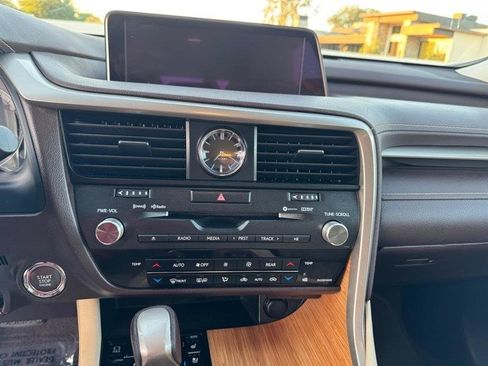 Used 2019 Lexus RX 350L AWD image 16