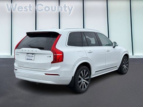 Certified 2023 Volvo XC90 B5 Plus w/ Protection Package Premier image 4
