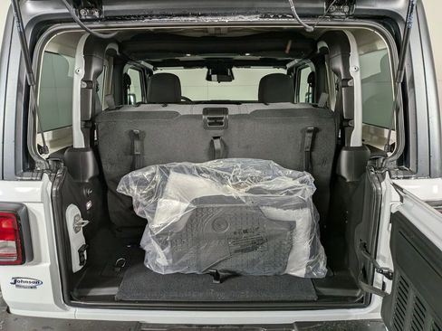 New 2026 Jeep Wrangler Sport AWD/4WD image 10