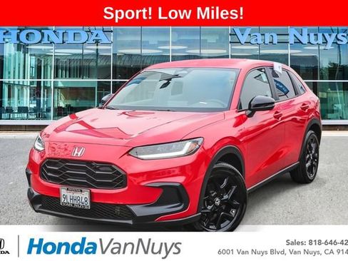 Used 2024 Honda HR-V Sport image 1