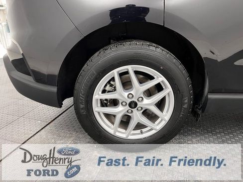 Used 2023 Ford Edge SEL image 15
