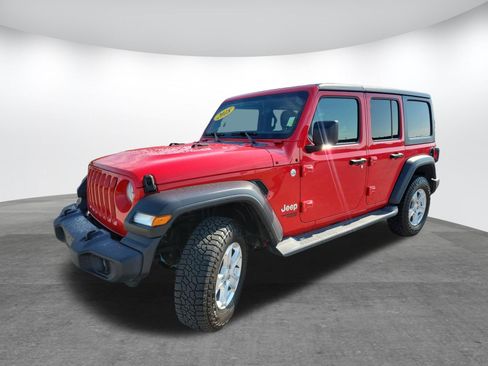 Used 2018 Jeep Wrangler Unlimited Sport S AWD/4WD image 3